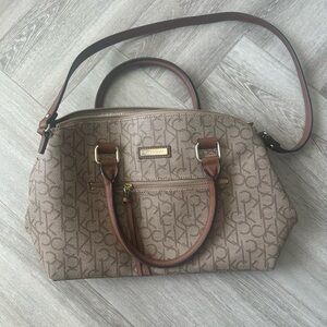 Calvin Klein purse crossbody
